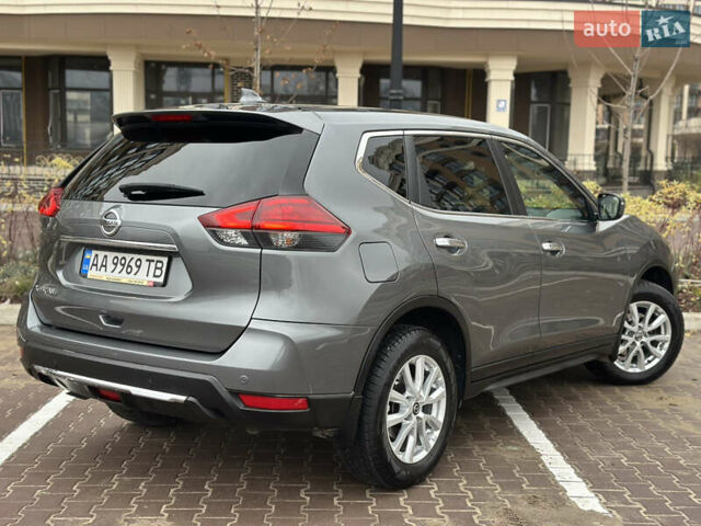 Серый Ниссан ИксТрейл, объемом двигателя 1.62 л и пробегом 140 тыс. км за 17300 $, фото 18 на Automoto.ua