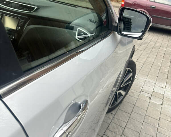 Серый Ниссан ИксТрейл, объемом двигателя 1.6 л и пробегом 172 тыс. км за 16700 $, фото 9 на Automoto.ua