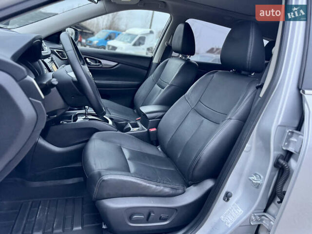 Сірий Ніссан ІксТрейл, об'ємом двигуна 1.6 л та пробігом 183 тис. км за 16800 $, фото 29 на Automoto.ua