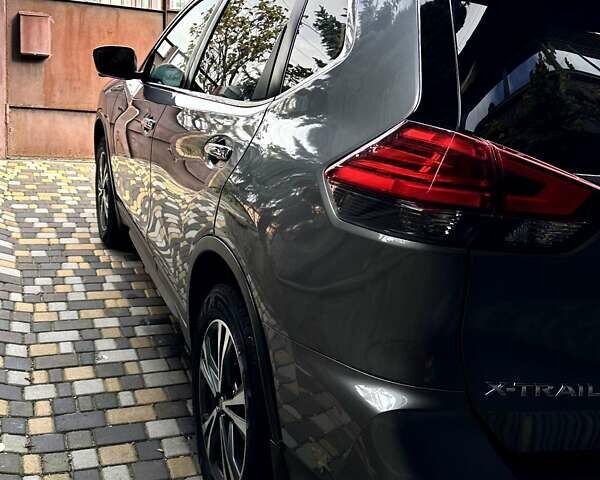 Серый Ниссан ИксТрейл, объемом двигателя 1.6 л и пробегом 101 тыс. км за 22000 $, фото 56 на Automoto.ua