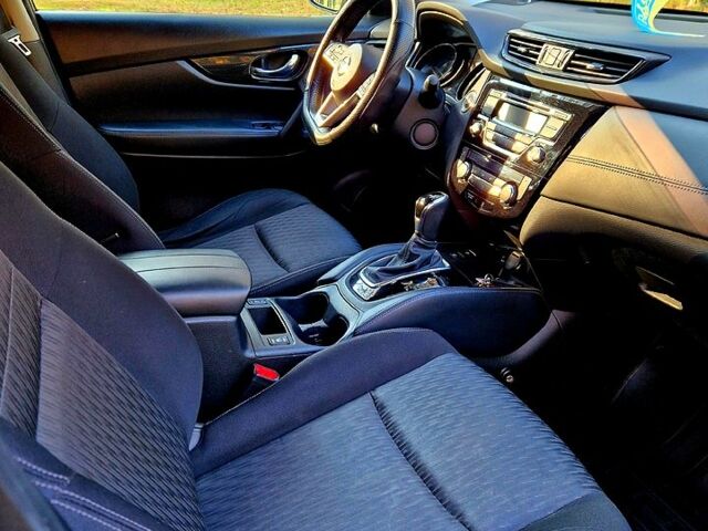 Сірий Ніссан ІксТрейл, об'ємом двигуна 2 л та пробігом 145 тис. км за 17900 $, фото 12 на Automoto.ua