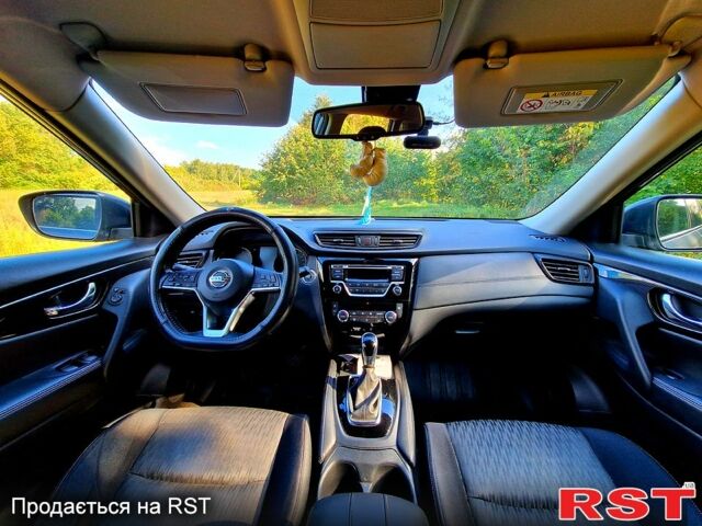 Сірий Ніссан ІксТрейл, об'ємом двигуна 2 л та пробігом 145 тис. км за 17900 $, фото 7 на Automoto.ua