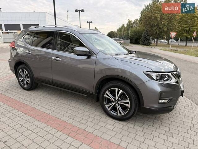 Серый Ниссан ИксТрейл, объемом двигателя 2 л и пробегом 43 тыс. км за 21500 $, фото 7 на Automoto.ua