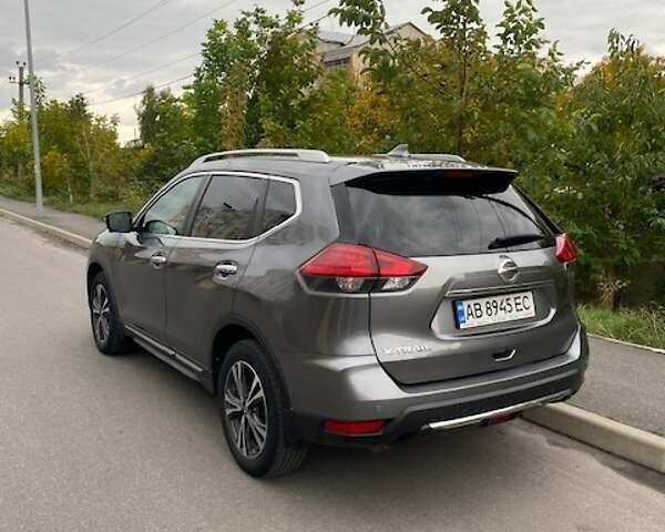 Серый Ниссан ИксТрейл, объемом двигателя 1.6 л и пробегом 265 тыс. км за 17500 $, фото 5 на Automoto.ua