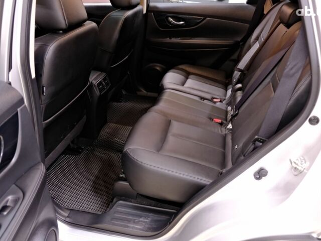 Серый Ниссан ИксТрейл, объемом двигателя 1.6 л и пробегом 50 тыс. км за 23900 $, фото 7 на Automoto.ua