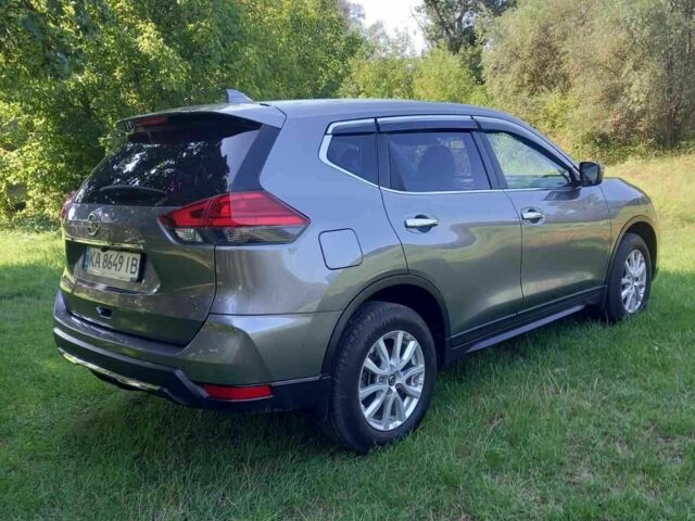 Серый Ниссан ИксТрейл, объемом двигателя 2 л и пробегом 42 тыс. км за 20500 $, фото 2 на Automoto.ua