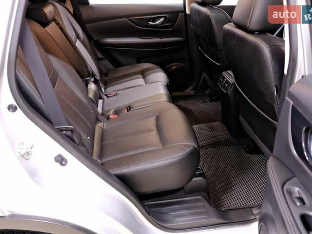 Серый Ниссан ИксТрейл, объемом двигателя 1.6 л и пробегом 50 тыс. км за 23900 $, фото 37 на Automoto.ua