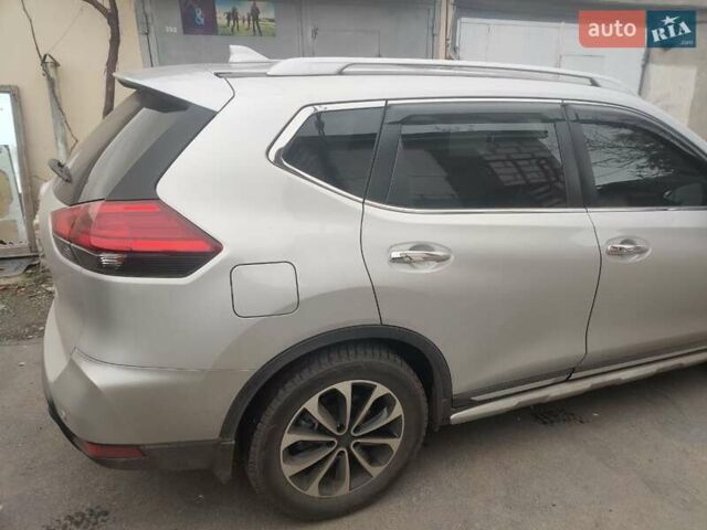 Сірий Ніссан ІксТрейл, об'ємом двигуна 1.6 л та пробігом 50 тис. км за 23500 $, фото 3 на Automoto.ua