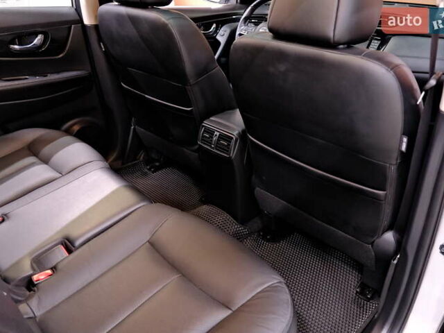 Серый Ниссан ИксТрейл, объемом двигателя 1.6 л и пробегом 50 тыс. км за 23900 $, фото 38 на Automoto.ua