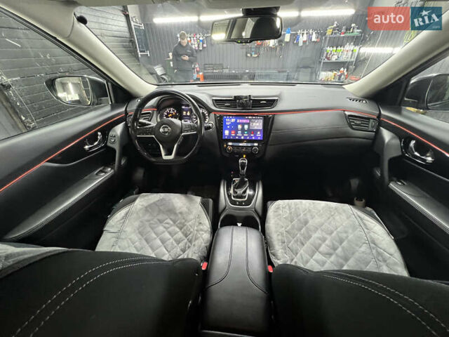 Серый Ниссан ИксТрейл, объемом двигателя 2 л и пробегом 80 тыс. км за 20000 $, фото 12 на Automoto.ua