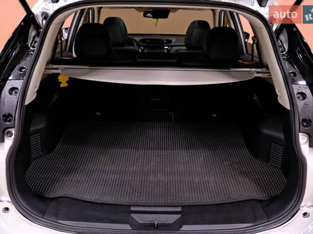 Серый Ниссан ИксТрейл, объемом двигателя 1.6 л и пробегом 50 тыс. км за 23900 $, фото 48 на Automoto.ua