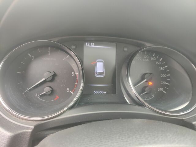 Серый Ниссан ИксТрейл, объемом двигателя 1.6 л и пробегом 50 тыс. км за 24000 $, фото 5 на Automoto.ua