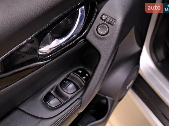 Серый Ниссан ИксТрейл, объемом двигателя 1.6 л и пробегом 50 тыс. км за 23900 $, фото 25 на Automoto.ua