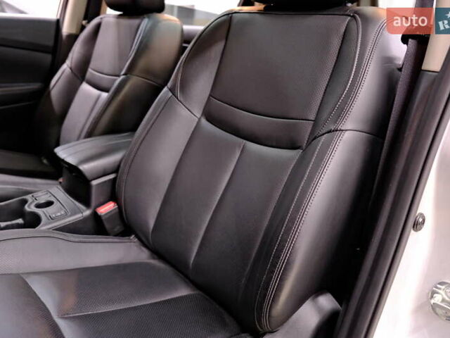 Серый Ниссан ИксТрейл, объемом двигателя 1.6 л и пробегом 50 тыс. км за 23900 $, фото 30 на Automoto.ua