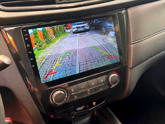 Серый Ниссан ИксТрейл, объемом двигателя 2 л и пробегом 70 тыс. км за 17700 $, фото 7 на Automoto.ua