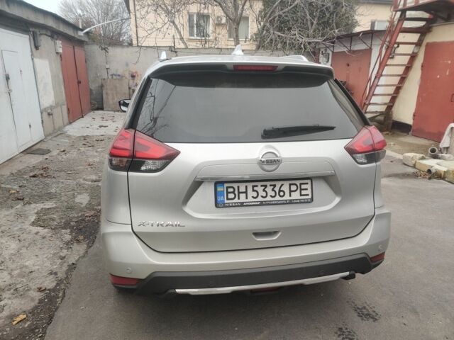 Серый Ниссан ИксТрейл, объемом двигателя 1.6 л и пробегом 50 тыс. км за 24000 $, фото 7 на Automoto.ua