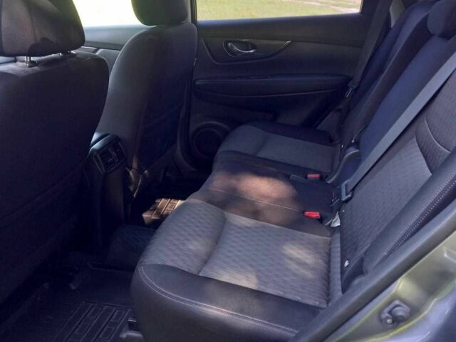 Серый Ниссан ИксТрейл, объемом двигателя 2 л и пробегом 42 тыс. км за 20500 $, фото 6 на Automoto.ua