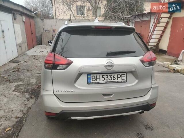 Сірий Ніссан ІксТрейл, об'ємом двигуна 1.6 л та пробігом 50 тис. км за 23500 $, фото 4 на Automoto.ua