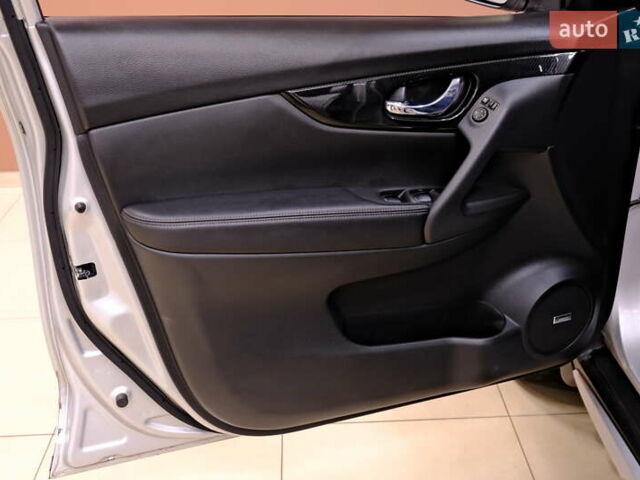 Серый Ниссан ИксТрейл, объемом двигателя 1.6 л и пробегом 50 тыс. км за 23900 $, фото 27 на Automoto.ua