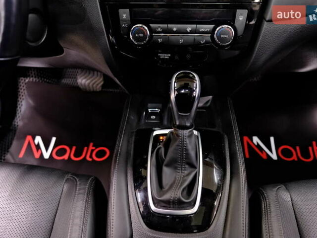 Серый Ниссан ИксТрейл, объемом двигателя 1.6 л и пробегом 50 тыс. км за 23900 $, фото 16 на Automoto.ua