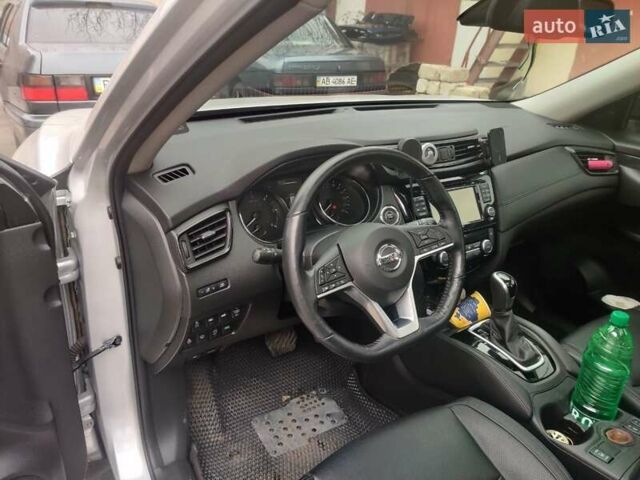 Сірий Ніссан ІксТрейл, об'ємом двигуна 1.6 л та пробігом 50 тис. км за 23500 $, фото 12 на Automoto.ua