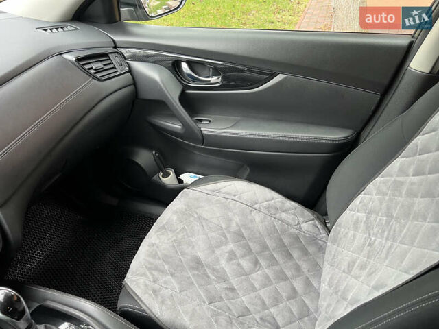 Серый Ниссан ИксТрейл, объемом двигателя 2 л и пробегом 80 тыс. км за 20000 $, фото 20 на Automoto.ua