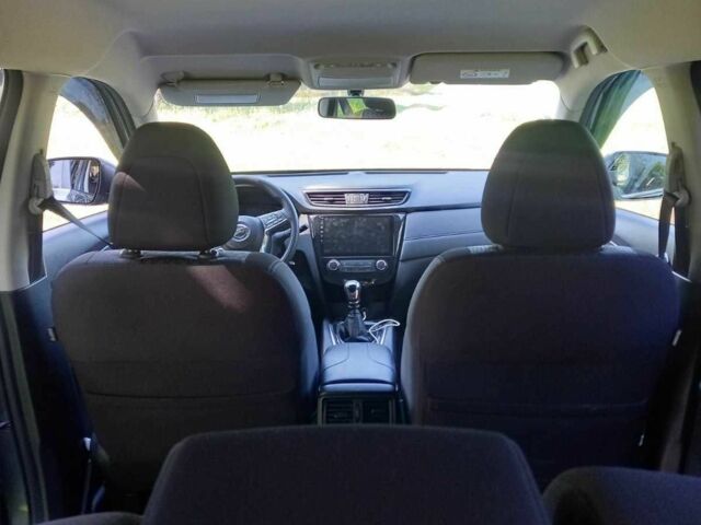 Серый Ниссан ИксТрейл, объемом двигателя 2 л и пробегом 42 тыс. км за 20500 $, фото 8 на Automoto.ua