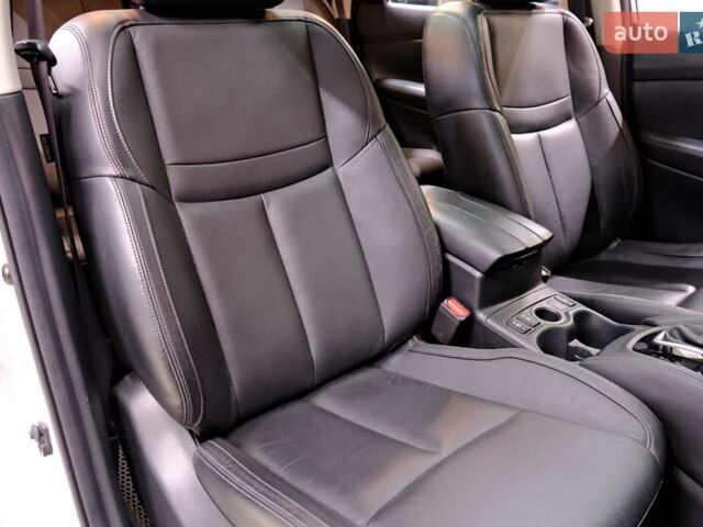 Серый Ниссан ИксТрейл, объемом двигателя 1.6 л и пробегом 50 тыс. км за 23900 $, фото 43 на Automoto.ua