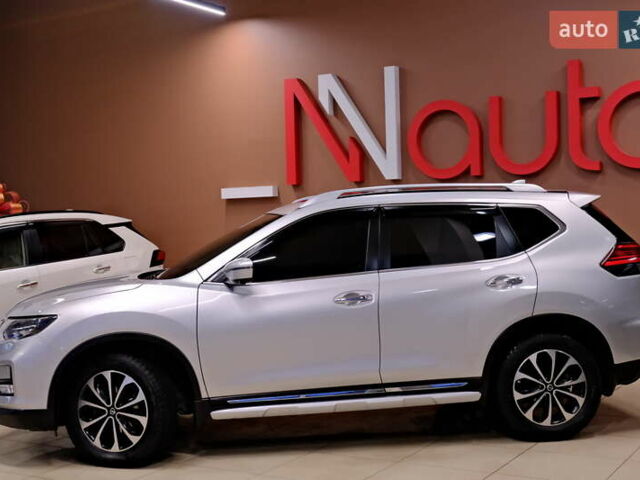 Серый Ниссан ИксТрейл, объемом двигателя 1.6 л и пробегом 50 тыс. км за 23900 $, фото 11 на Automoto.ua