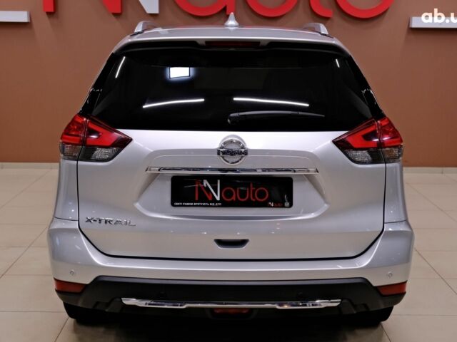 Серый Ниссан ИксТрейл, объемом двигателя 1.6 л и пробегом 50 тыс. км за 23900 $, фото 5 на Automoto.ua