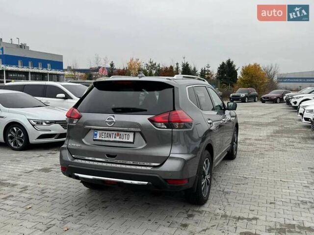 Серый Ниссан ИксТрейл, объемом двигателя 2 л и пробегом 97 тыс. км за 19999 $, фото 3 на Automoto.ua