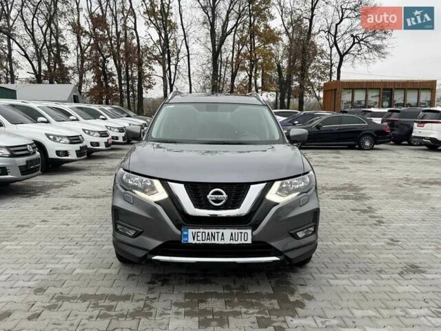 Серый Ниссан ИксТрейл, объемом двигателя 2 л и пробегом 97 тыс. км за 19999 $, фото 1 на Automoto.ua