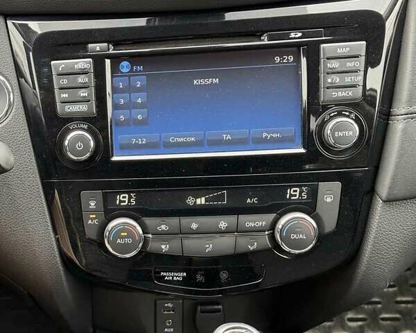 Серый Ниссан ИксТрейл, объемом двигателя 2 л и пробегом 182 тыс. км за 19000 $, фото 10 на Automoto.ua