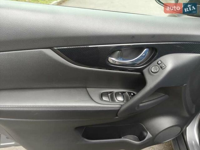 Сірий Ніссан ІксТрейл, об'ємом двигуна 2 л та пробігом 33 тис. км за 16000 $, фото 18 на Automoto.ua