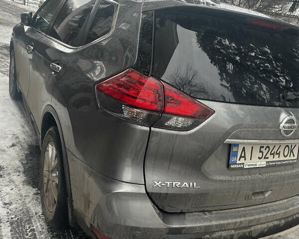 Сірий Ніссан ІксТрейл, об'ємом двигуна 2 л та пробігом 44 тис. км за 22500 $, фото 3 на Automoto.ua