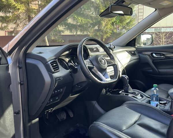 Сірий Ніссан ІксТрейл, об'ємом двигуна 2.49 л та пробігом 109 тис. км за 27499 $, фото 11 на Automoto.ua