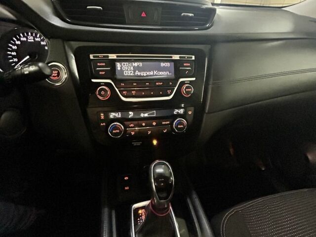 Серый Ниссан ИксТрейл, объемом двигателя 2 л и пробегом 44 тыс. км за 21500 $, фото 4 на Automoto.ua