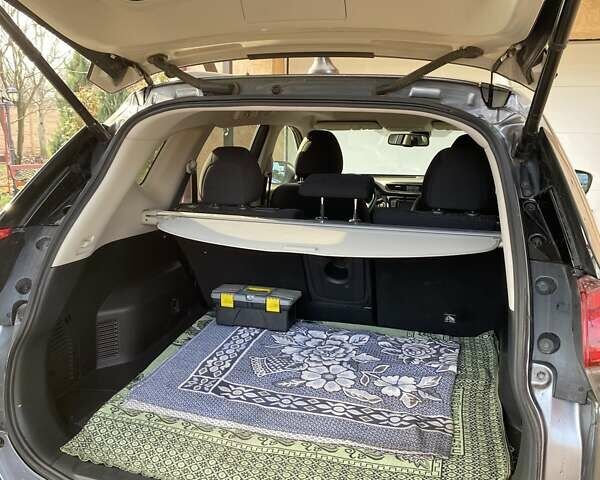 Серый Ниссан ИксТрейл, объемом двигателя 1.6 л и пробегом 59 тыс. км за 24700 $, фото 5 на Automoto.ua