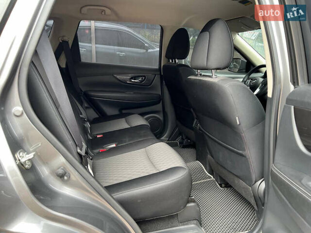 Серый Ниссан ИксТрейл, объемом двигателя 2 л и пробегом 85 тыс. км за 22900 $, фото 11 на Automoto.ua