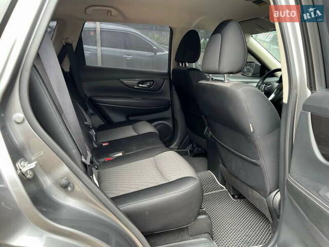 Серый Ниссан ИксТрейл, объемом двигателя 2 л и пробегом 85 тыс. км за 19500 $, фото 18 на Automoto.ua