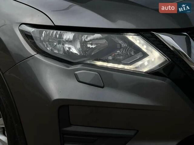 Серый Ниссан ИксТрейл, объемом двигателя 2 л и пробегом 85 тыс. км за 19500 $, фото 11 на Automoto.ua