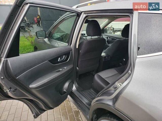 Сірий Ніссан ІксТрейл, об'ємом двигуна 1.6 л та пробігом 60 тис. км за 23450 $, фото 16 на Automoto.ua