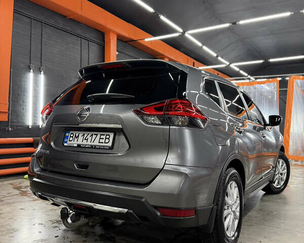 Серый Ниссан ИксТрейл, объемом двигателя 2 л и пробегом 39 тыс. км за 21450 $, фото 2 на Automoto.ua