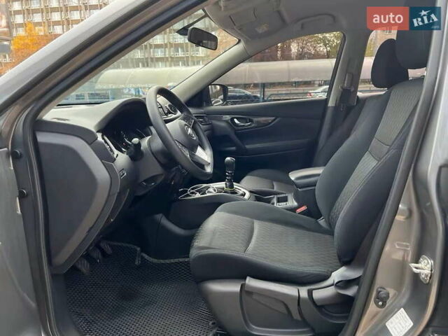 Серый Ниссан ИксТрейл, объемом двигателя 2 л и пробегом 85 тыс. км за 19500 $, фото 14 на Automoto.ua