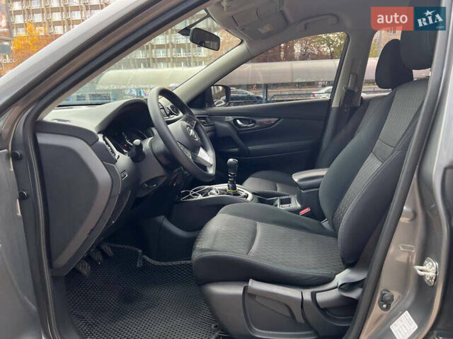 Серый Ниссан ИксТрейл, объемом двигателя 2 л и пробегом 85 тыс. км за 22900 $, фото 8 на Automoto.ua