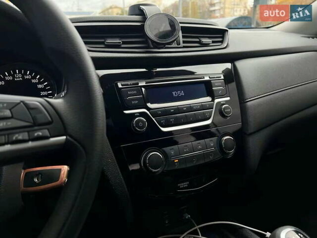 Серый Ниссан ИксТрейл, объемом двигателя 2 л и пробегом 85 тыс. км за 19500 $, фото 26 на Automoto.ua