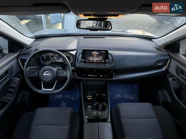 Серый Ниссан ИксТрейл, объемом двигателя 1.5 л и пробегом 12 тыс. км за 35990 $, фото 72 на Automoto.ua