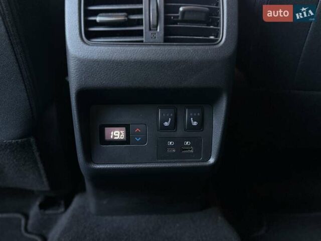 Серый Ниссан ИксТрейл, объемом двигателя 1.5 л и пробегом 12 тыс. км за 35990 $, фото 64 на Automoto.ua