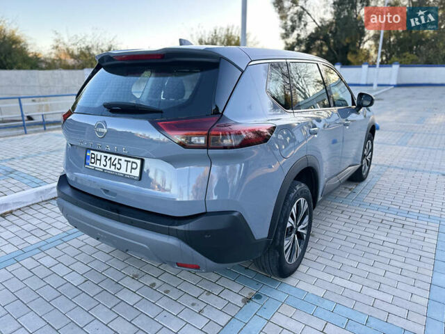Сірий Ніссан ІксТрейл, об'ємом двигуна 1.5 л та пробігом 25 тис. км за 30200 $, фото 3 на Automoto.ua