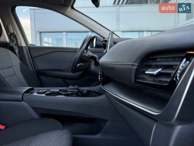 Серый Ниссан ИксТрейл, объемом двигателя 1.5 л и пробегом 12 тыс. км за 35990 $, фото 84 на Automoto.ua